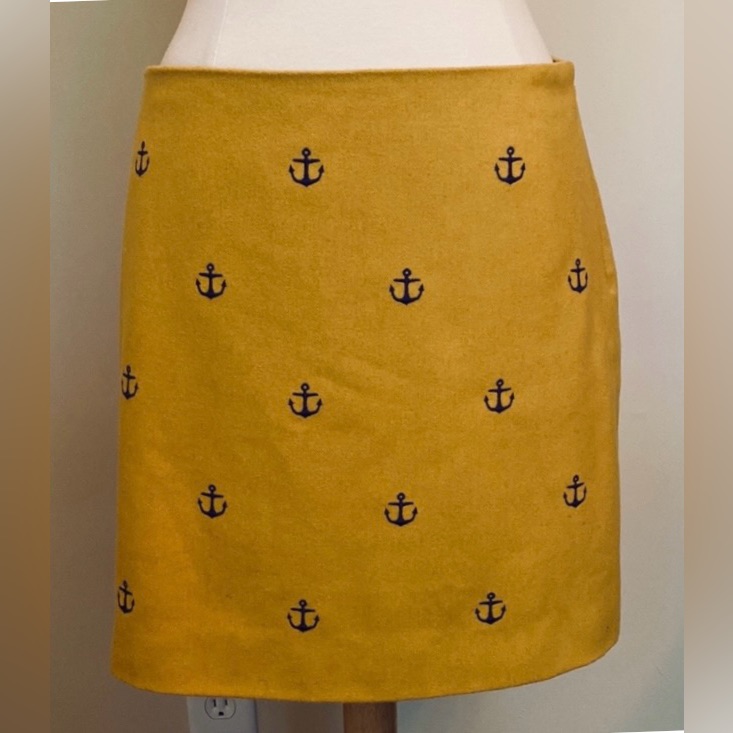 Vineyard Vines Yellow Anchor Embroidered Sz 8 Old Money Quiet Luxury Mini Skirt